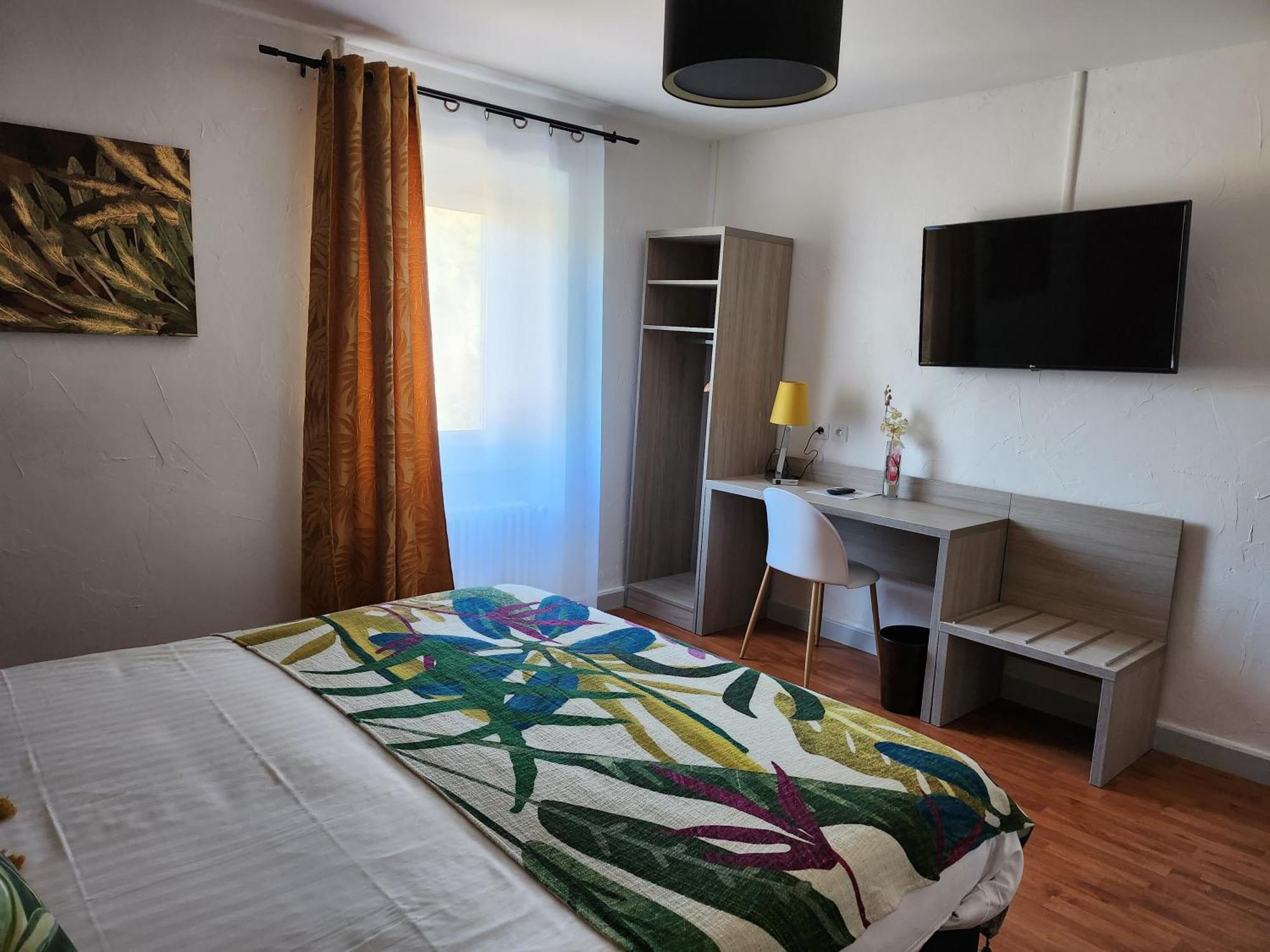Hotel Des Negociants Lamastre Kültér fotó