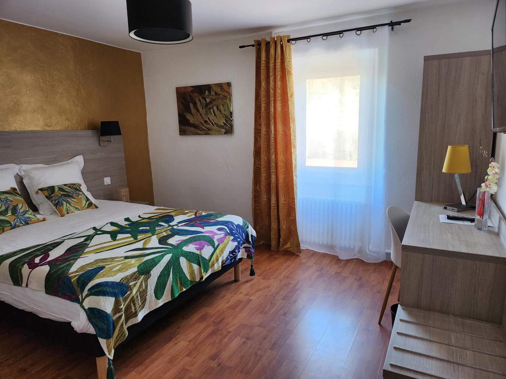 Hotel Des Negociants Lamastre Kültér fotó