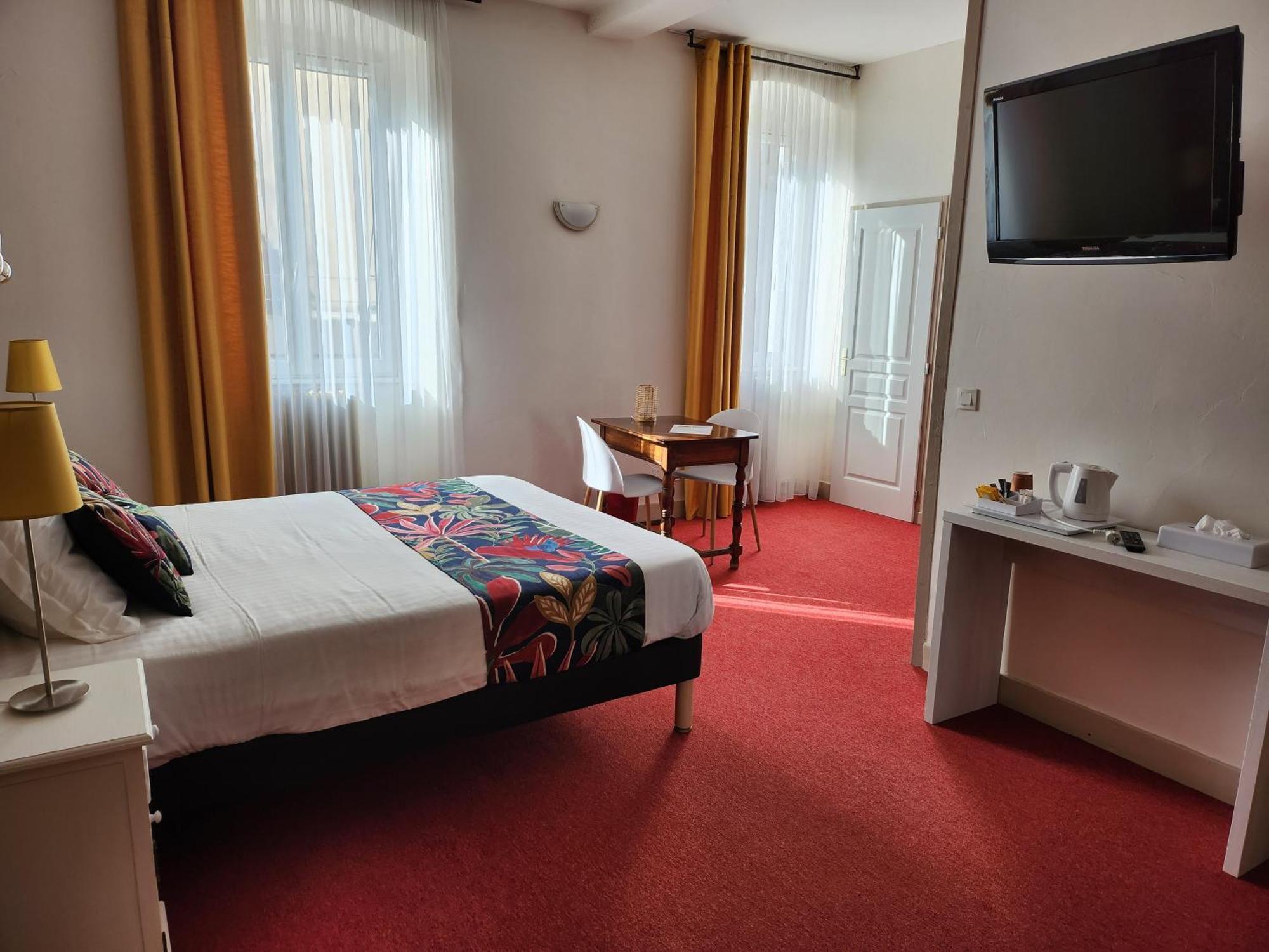 Hotel Des Negociants Lamastre Kültér fotó