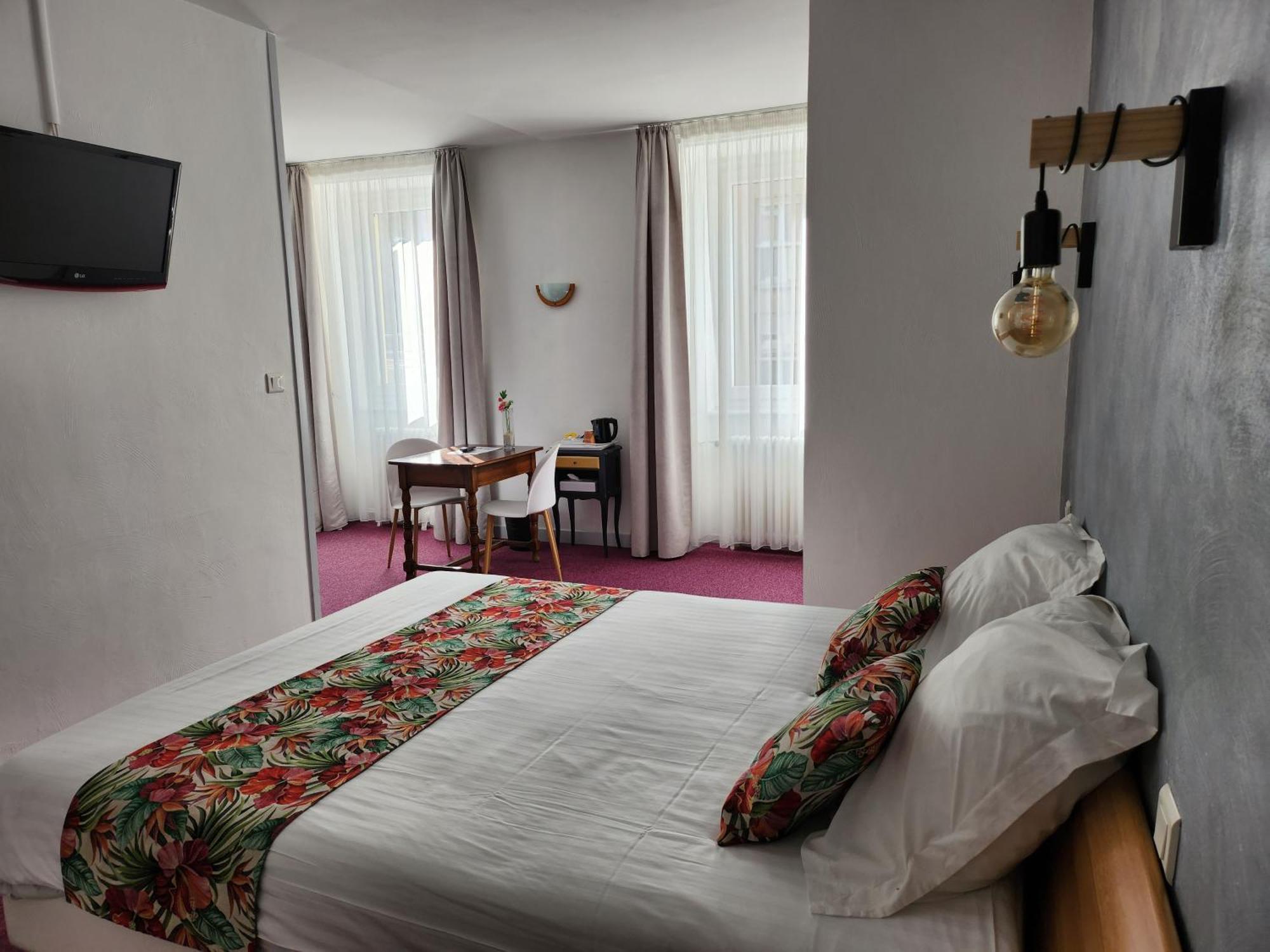 Hotel Des Negociants Lamastre Kültér fotó
