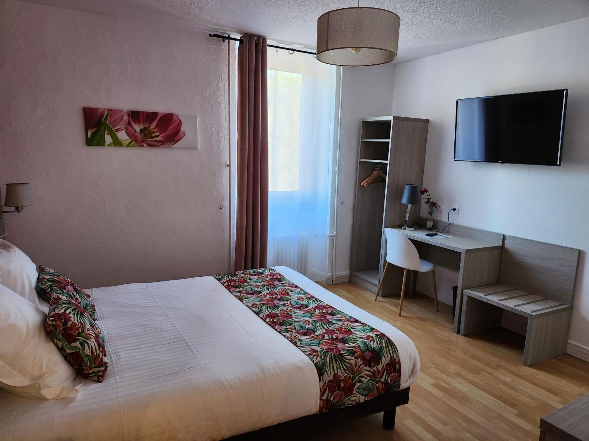 Hotel Des Negociants Lamastre Kültér fotó
