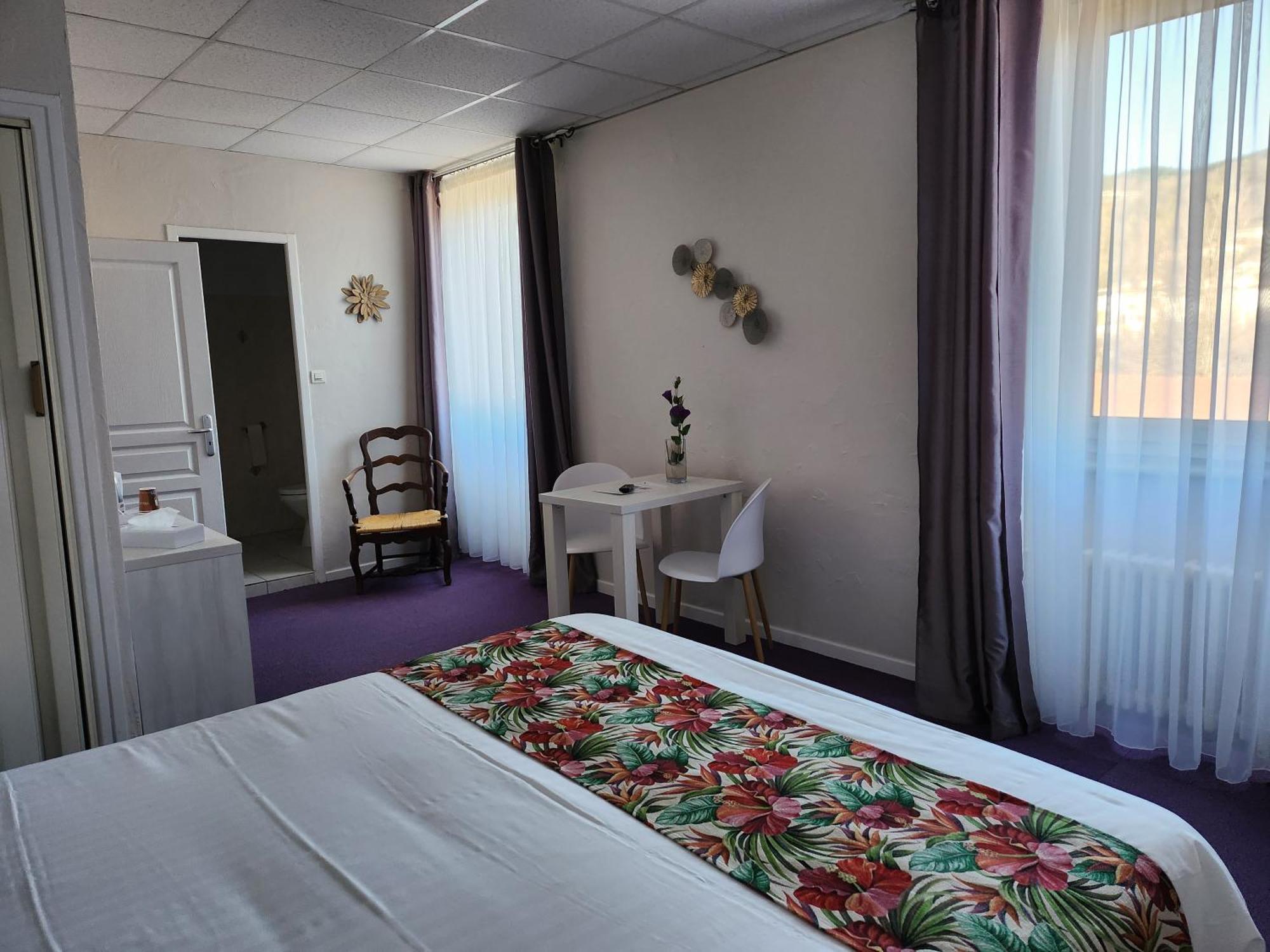 Hotel Des Negociants Lamastre Kültér fotó